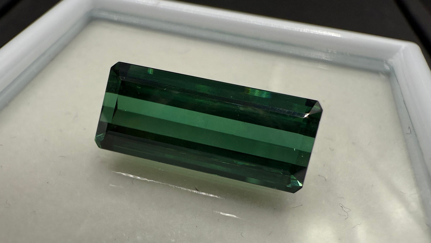 7.5 Carat Natural Green Tourmaline – Eye Clean, Untreated | Origin: Afghanistan