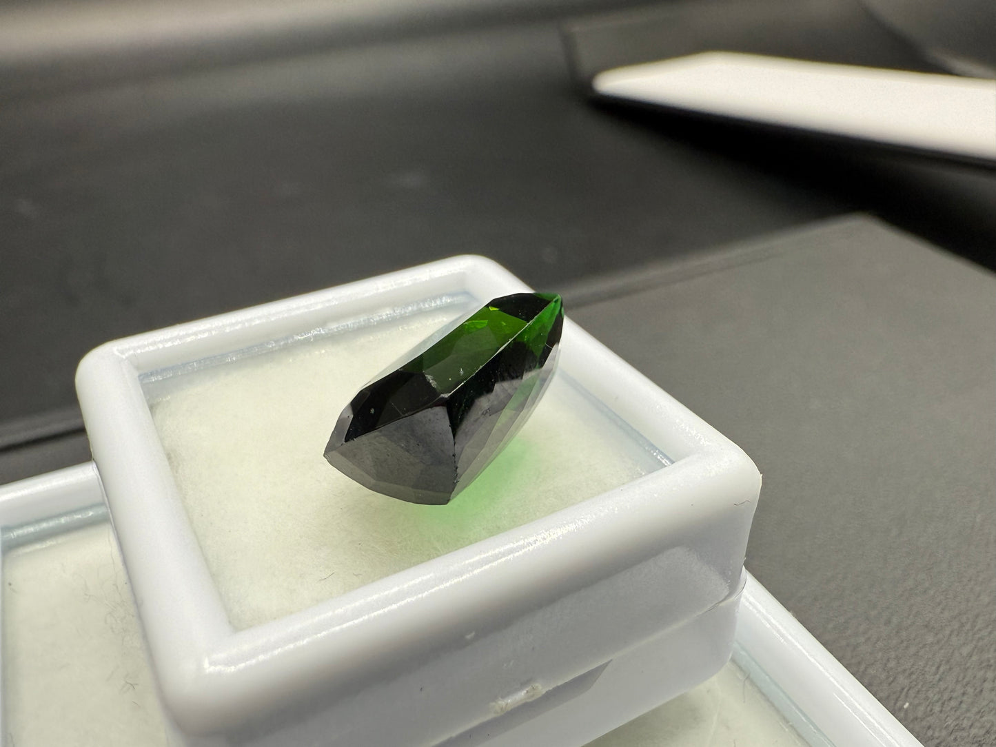 8.7 Carat Natural Green Tourmaline – Eye Clean, Untreated | Origin: Afghanistan