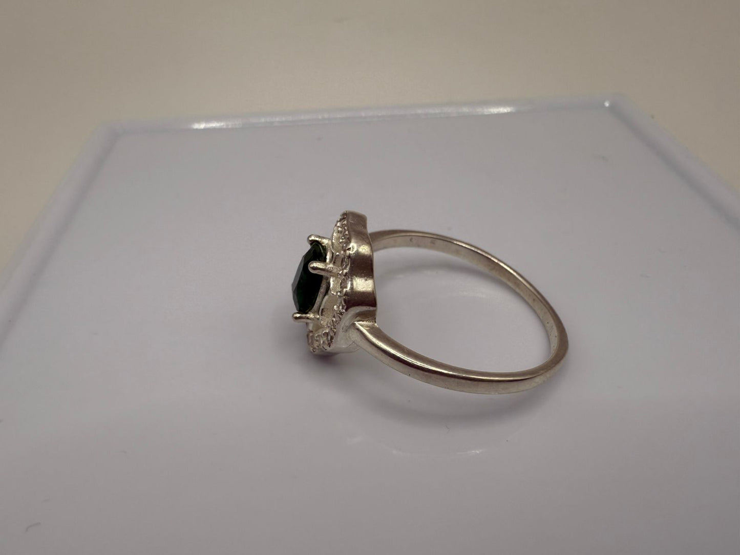 Sterling Silver Ring with Natural 3.5 carat Swat Emerald stone