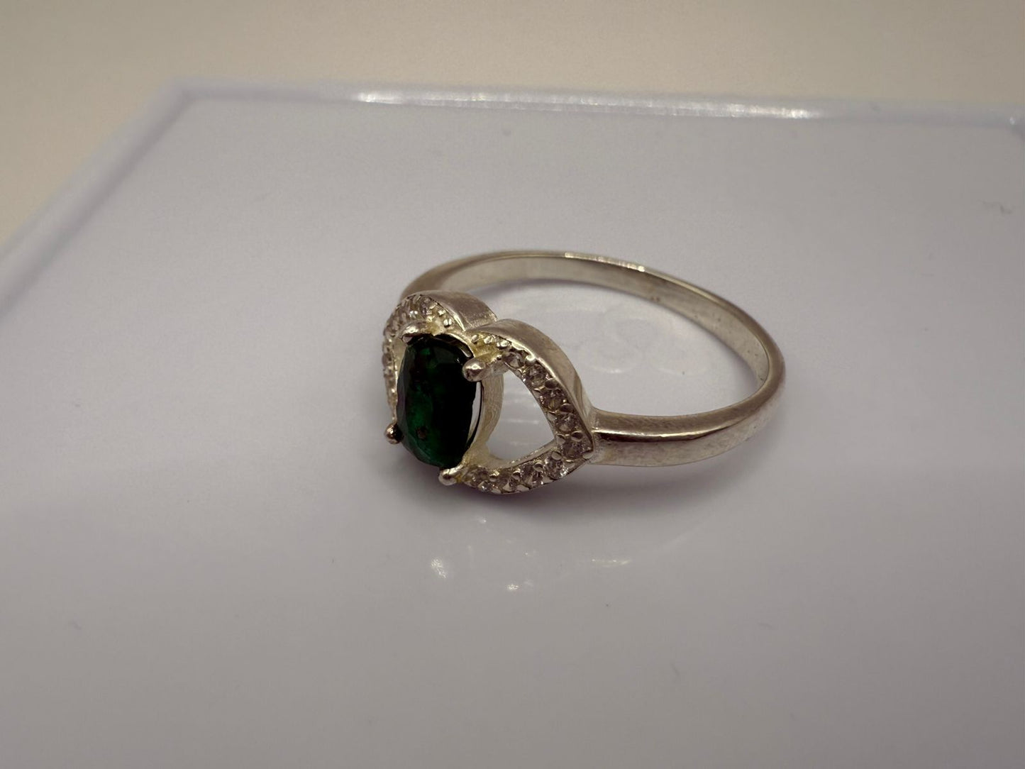 Sterling Silver Ring with 2 carat Natural Swat Emerald stone