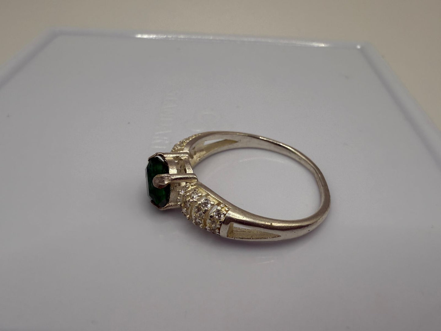 Sterling Silver Ring with Natural 2 carat Swat Emerald stone