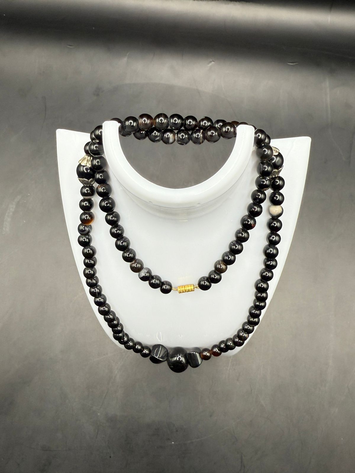 Handmade Beaded Necklace – Timeless and Versatile Style