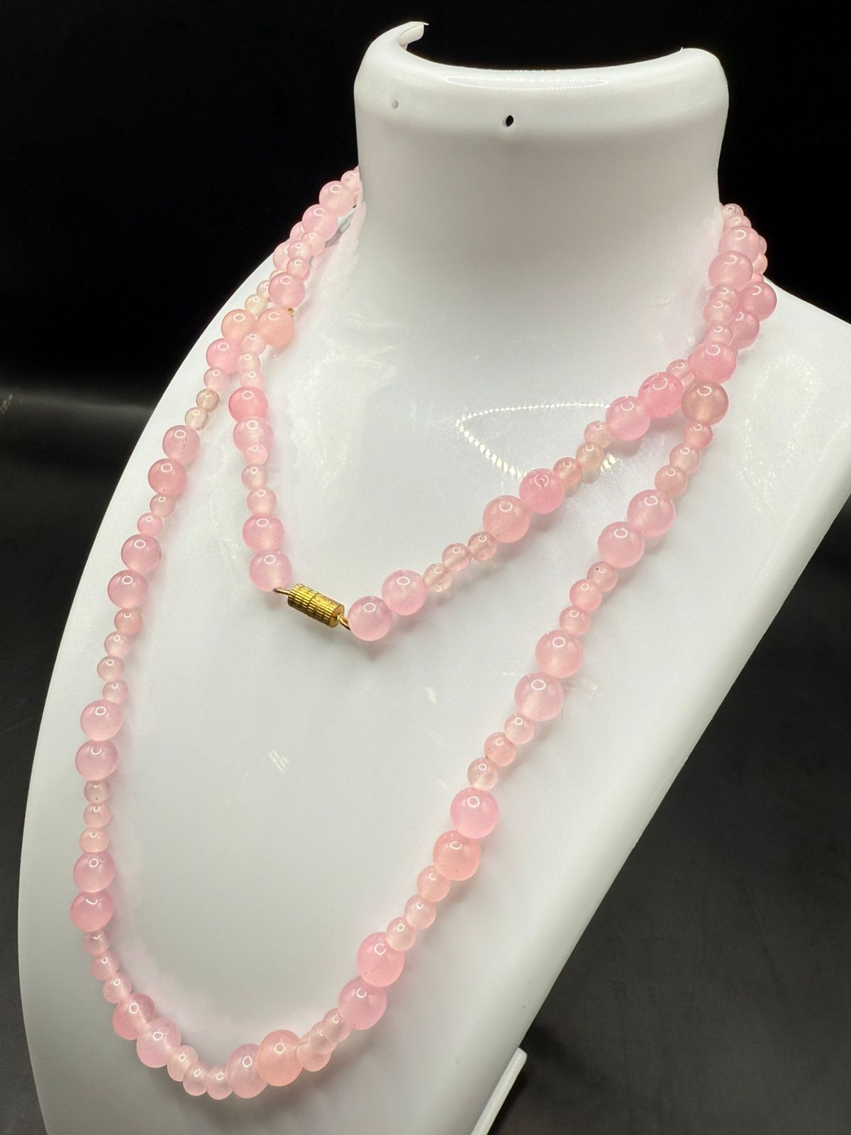 Handmade Beaded Necklace – Timeless and Versatile Style