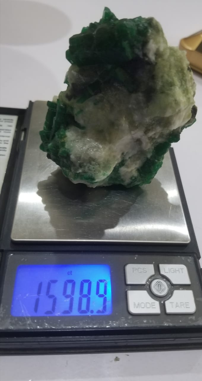 Natural Swat Emerald Specimen – Pakistan