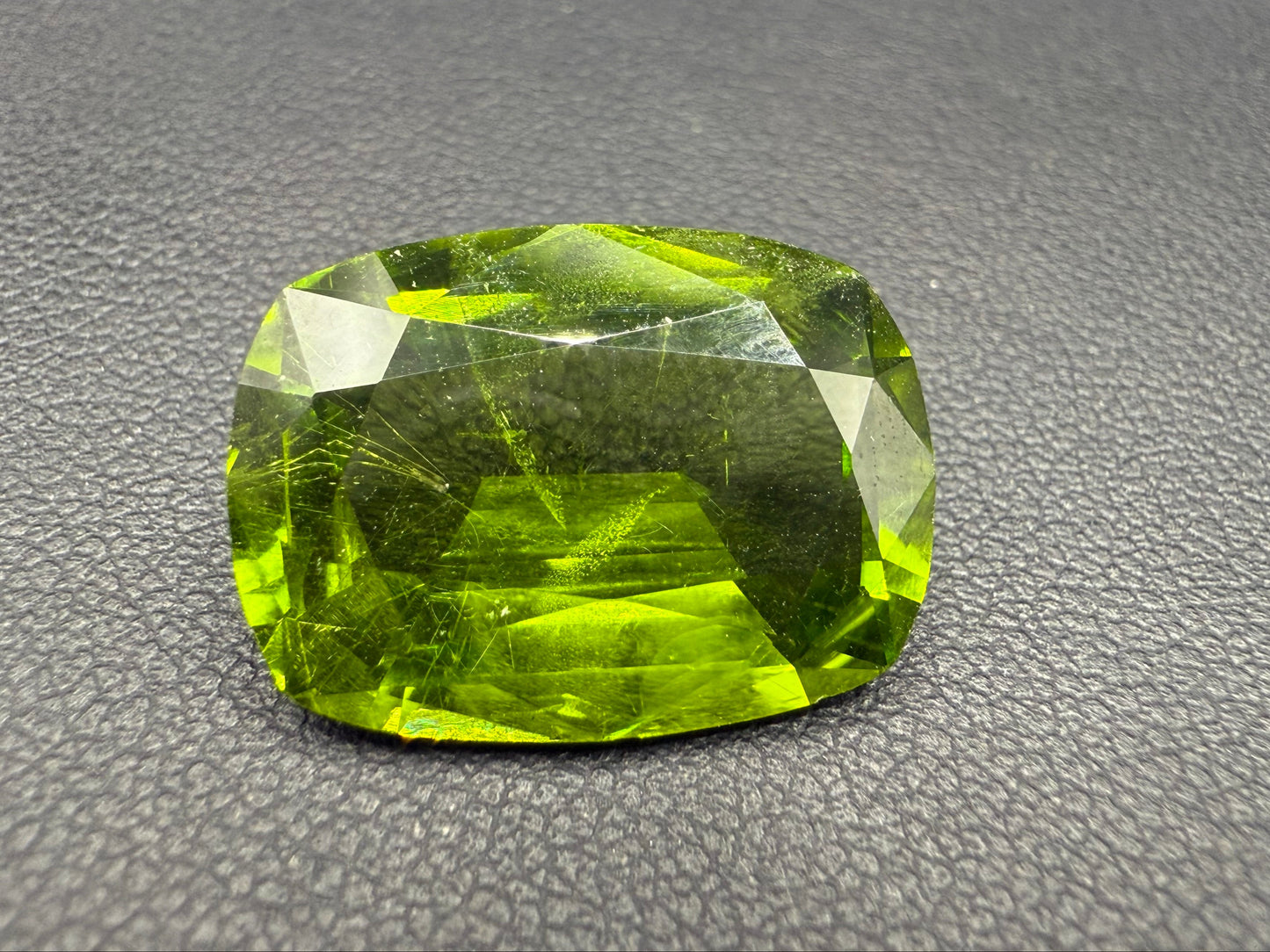 11.5 Carat Natural Peridot – Rare Gem from Supat Kohistan Mines