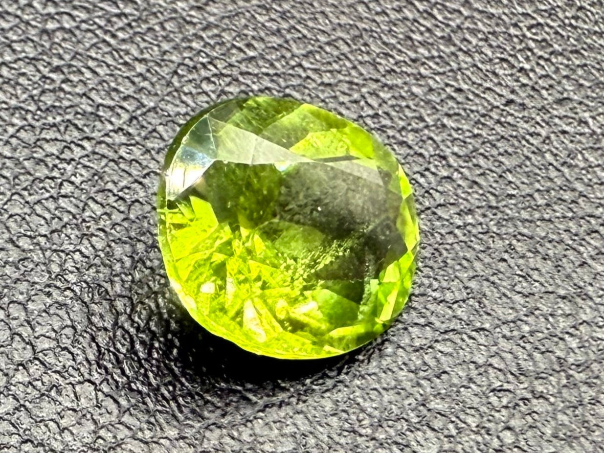6 Carat Natural Peridot – Rare Gem from Supat Kohistan Mines