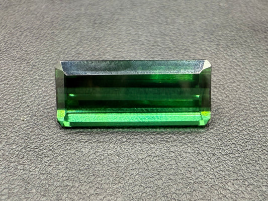 9.4 Carat Natural Green Tourmaline – Eye Clean, Untreated | Origin: Afghanistan