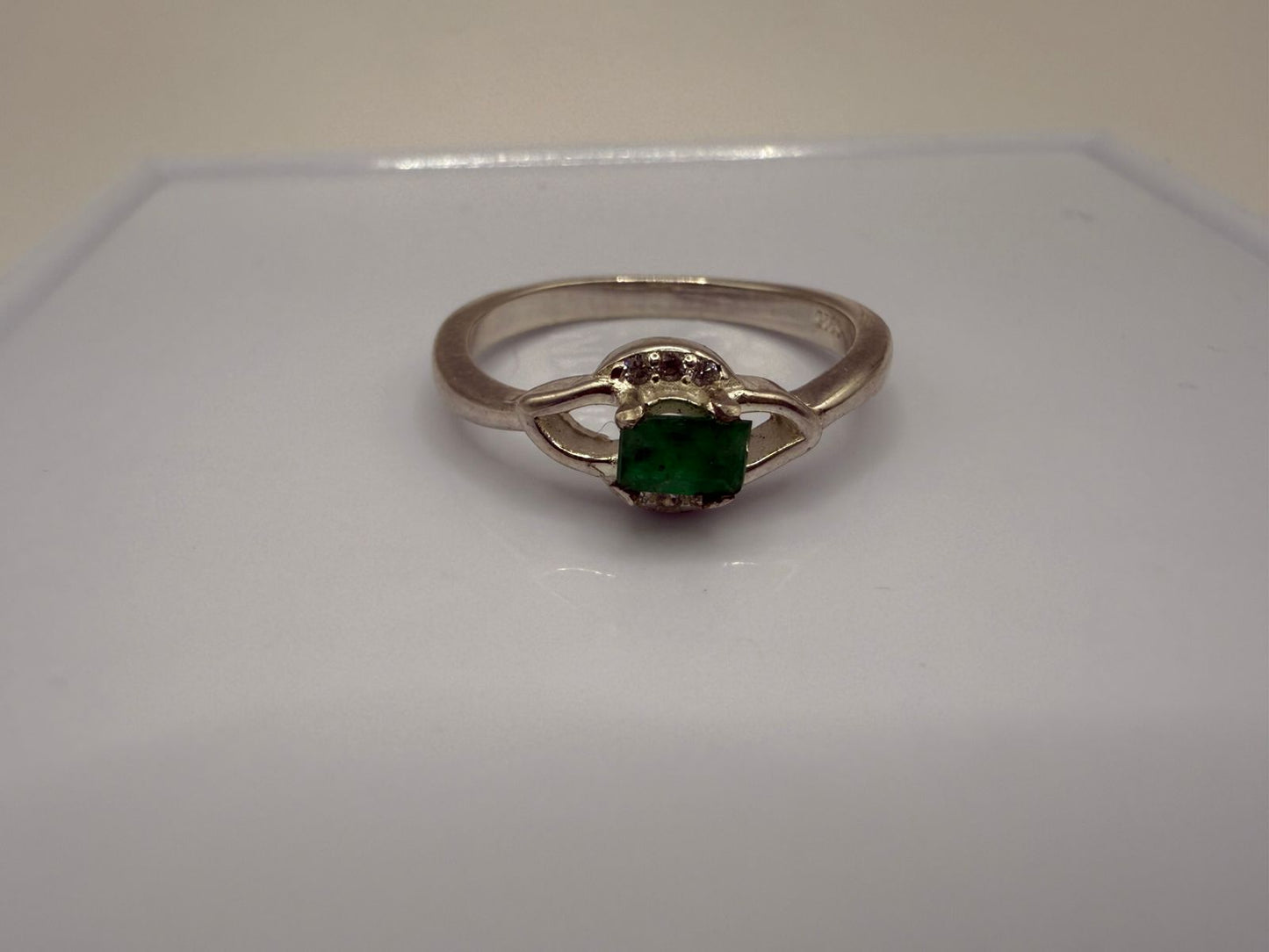 Sterling Silver Ring with Natural 2 carat Swat Emerald stone