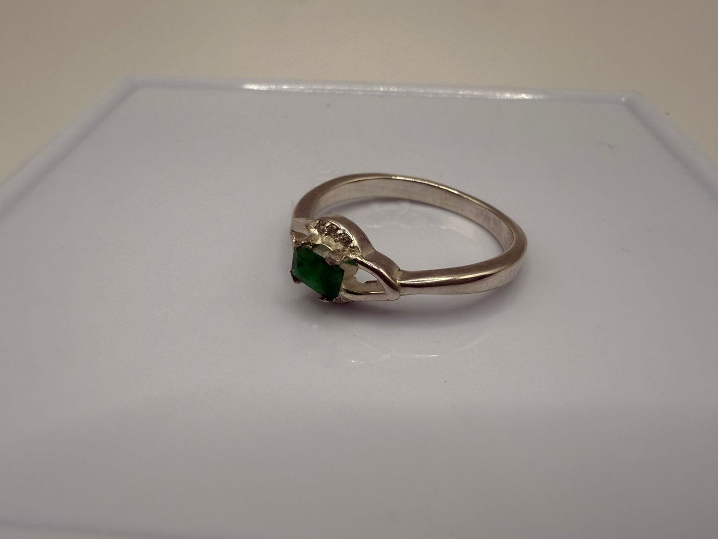 Sterling Silver Ring with Natural 2 carat Swat Emerald stone