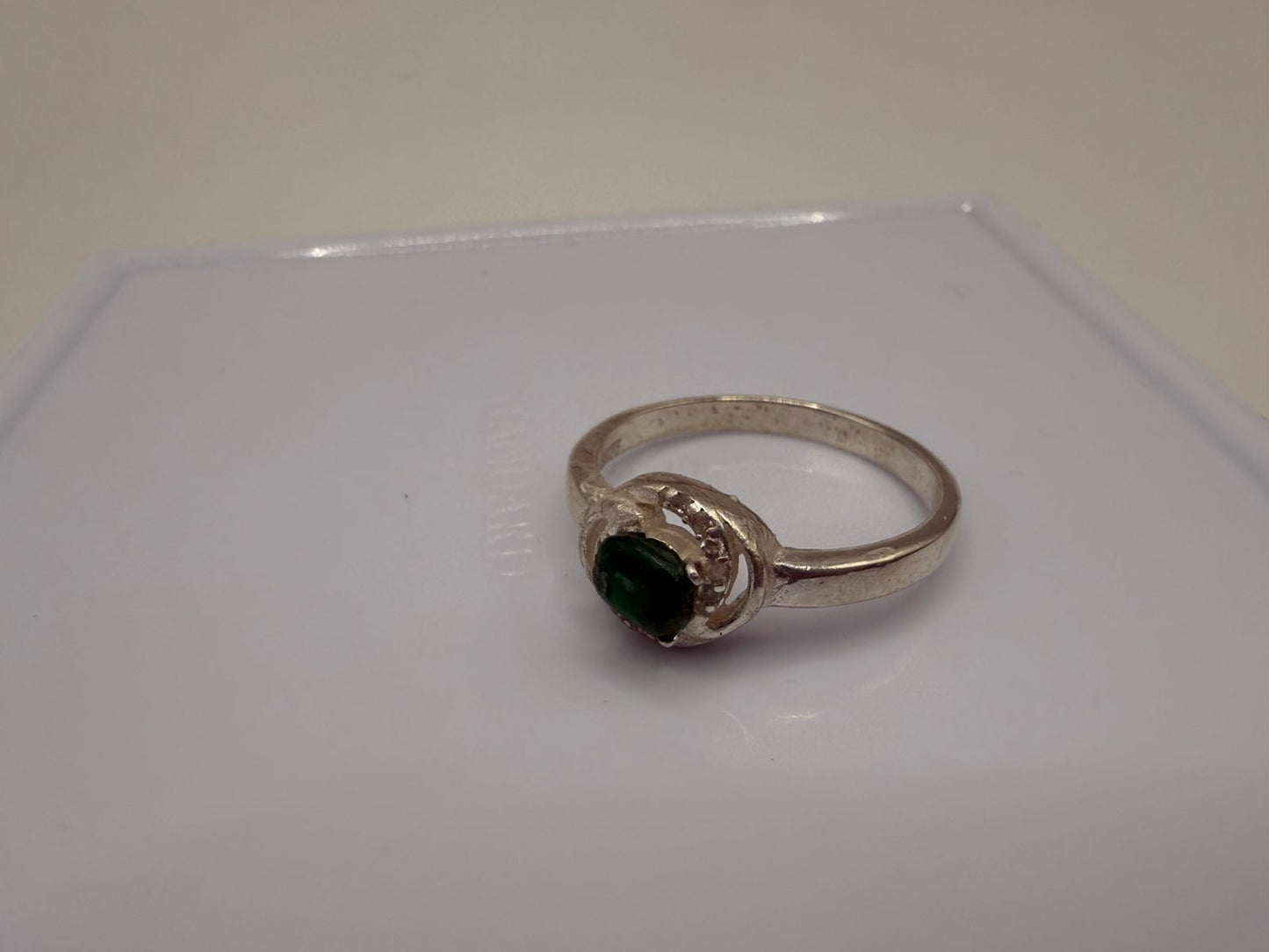 Sterling Silver Ring with Natural 2 carat Swat Emerald stone