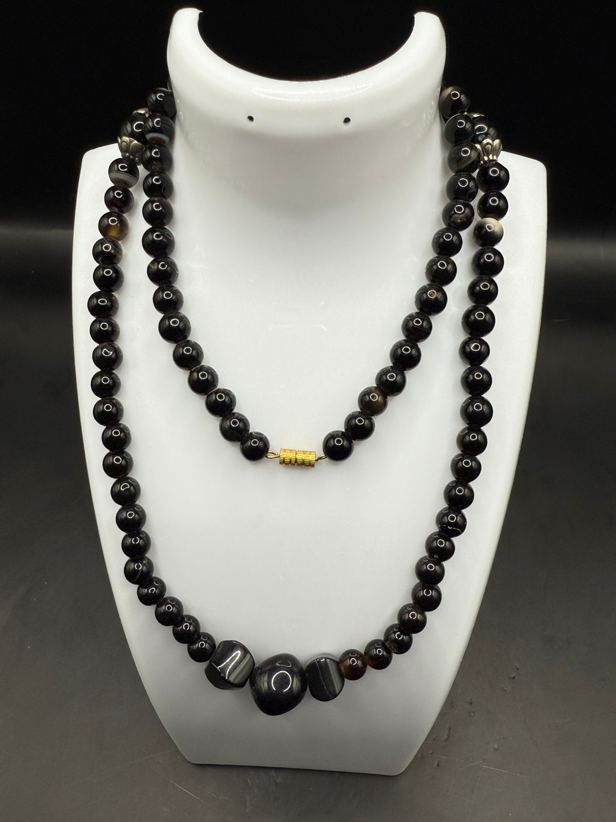 Handmade Beaded Necklace – Timeless and Versatile Style