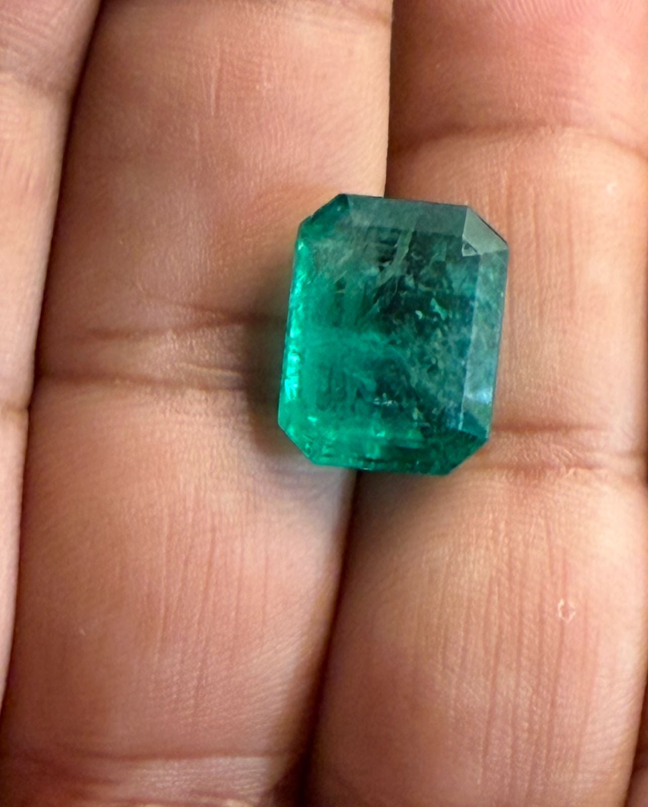 Natural Zambian Emerald – 14.10 Carats | Vivid Green
