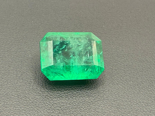 Natural Zambian Emerald – 14.10 Carats | Vivid Green
