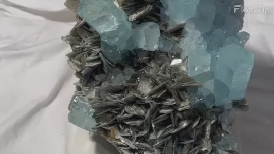 Natural Aquamarine Specimen with Mica – Nagar, Pakistan | Unique Mineral Display